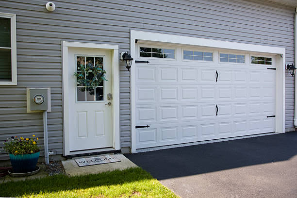 24/7 Emergency Garage Door Panel Replacement experts in South Nyack, NY